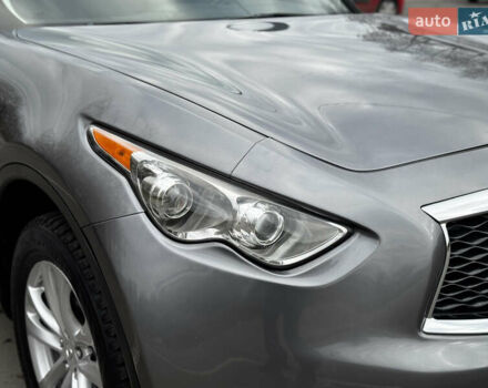 Серый Инфинити QX70, объемом двигателя 3.7 л и пробегом 108 тыс. км за 19999 $, фото 20 на Automoto.ua