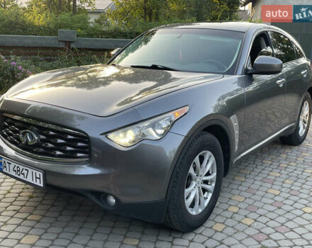 Серый Инфинити QX70, объемом двигателя 3.7 л и пробегом 135 тыс. км за 18500 $, фото 6 на Automoto.ua