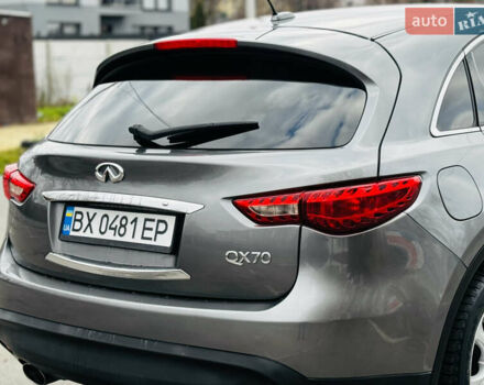 Серый Инфинити QX70, объемом двигателя 3.7 л и пробегом 108 тыс. км за 19999 $, фото 17 на Automoto.ua