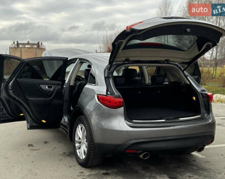 Серый Инфинити QX70, объемом двигателя 3.7 л и пробегом 108 тыс. км за 19999 $, фото 62 на Automoto.ua