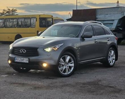 Серый Инфинити QX70, объемом двигателя 3.7 л и пробегом 82 тыс. км за 19400 $, фото 20 на Automoto.ua