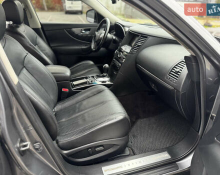 Серый Инфинити QX70, объемом двигателя 3.7 л и пробегом 108 тыс. км за 19999 $, фото 38 на Automoto.ua