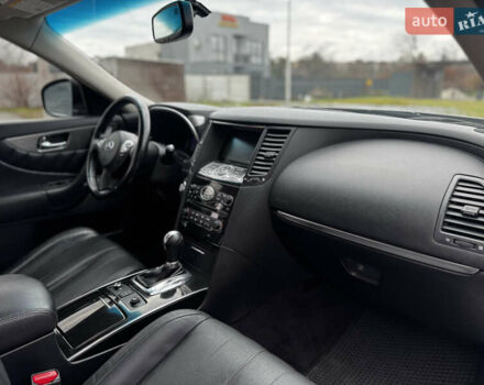 Серый Инфинити QX70, объемом двигателя 3.7 л и пробегом 108 тыс. км за 19999 $, фото 40 на Automoto.ua