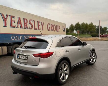 Серый Инфинити QX70, объемом двигателя 3.7 л и пробегом 135 тыс. км за 19999 $, фото 4 на Automoto.ua