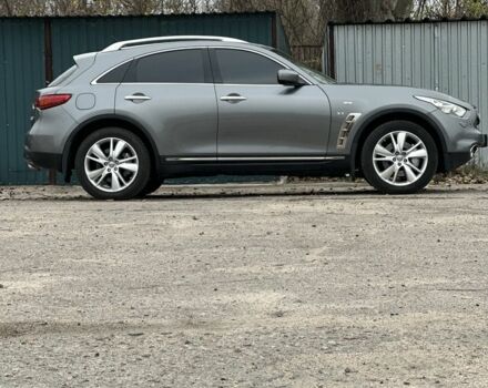 Серый Инфинити QX70, объемом двигателя 3.7 л и пробегом 82 тыс. км за 18999 $, фото 6 на Automoto.ua
