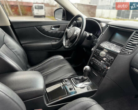 Серый Инфинити QX70, объемом двигателя 3.7 л и пробегом 108 тыс. км за 19999 $, фото 41 на Automoto.ua