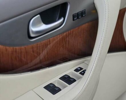 Серый Инфинити QX70, объемом двигателя 3.7 л и пробегом 82 тыс. км за 19400 $, фото 10 на Automoto.ua