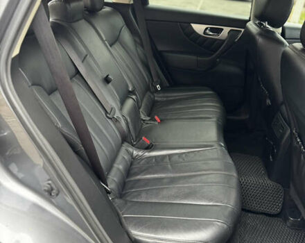 Серый Инфинити QX70, объемом двигателя 3.7 л и пробегом 108 тыс. км за 19999 $, фото 28 на Automoto.ua