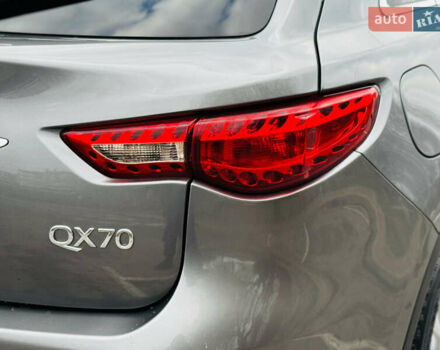 Серый Инфинити QX70, объемом двигателя 3.7 л и пробегом 108 тыс. км за 19999 $, фото 18 на Automoto.ua