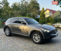 Серый Инфинити QX70, объемом двигателя 3.7 л и пробегом 135 тыс. км за 18500 $, фото 4 на Automoto.ua