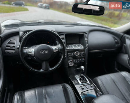 Серый Инфинити QX70, объемом двигателя 3.7 л и пробегом 108 тыс. км за 19999 $, фото 33 на Automoto.ua