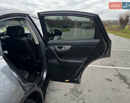 Серый Инфинити QX70, объемом двигателя 3.7 л и пробегом 108 тыс. км за 19999 $, фото 29 на Automoto.ua