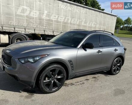 Серый Инфинити QX70, объемом двигателя 3.7 л и пробегом 112 тыс. км за 21500 $, фото 1 на Automoto.ua
