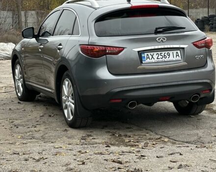 Серый Инфинити QX70, объемом двигателя 3.7 л и пробегом 82 тыс. км за 18999 $, фото 5 на Automoto.ua