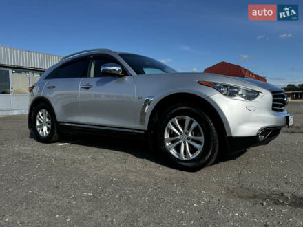 Сірий Інфініті QX70, об'ємом двигуна 3.7 л та пробігом 121 тис. км за 14700 $, фото 1 на Automoto.ua