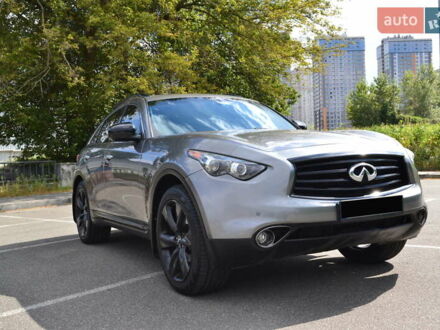 Сірий Інфініті QX70, об'ємом двигуна 3.7 л та пробігом 181 тис. км за 18300 $, фото 1 на Automoto.ua