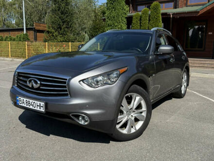 Инфинити QX70 2015 в Александрие на Automoto.ua Серый Инфинити QX70, объемом двигателя 3.7 л и пробегом 79 тыс. км за 19900 $, фото 1 на Automoto.ua