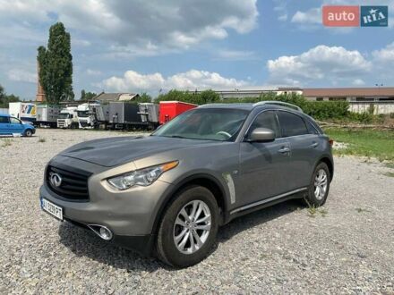Інфініті QX70 2015 у Белой Церкве на Automoto.ua Сірий Інфініті QX70, об'ємом двигуна 3.7 л та пробігом 365 тис. км за 15700 $, фото 1 на Automoto.ua