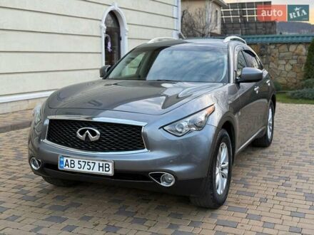 Сірий Інфініті QX70, об'ємом двигуна 3.7 л та пробігом 140 тис. км за 15900 $, фото 1 на Automoto.ua