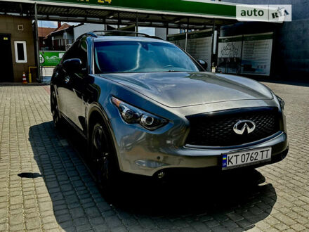 Сірий Інфініті QX70, об'ємом двигуна 3.7 л та пробігом 86 тис. км за 26299 $, фото 1 на Automoto.ua