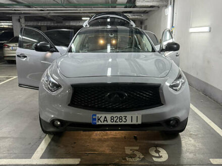 Серый Инфинити QX70, объемом двигателя 3.7 л и пробегом 152 тыс. км за 24500 $, фото 1 на Automoto.ua