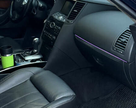 Синий Инфинити QX70, объемом двигателя 3.7 л и пробегом 95 тыс. км за 16800 $, фото 14 на Automoto.ua