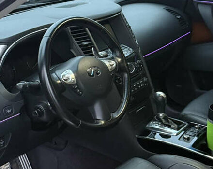 Синий Инфинити QX70, объемом двигателя 3.7 л и пробегом 95 тыс. км за 16800 $, фото 9 на Automoto.ua