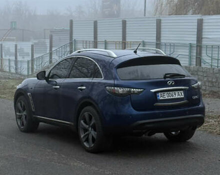 Синий Инфинити QX70, объемом двигателя 3.7 л и пробегом 95 тыс. км за 16800 $, фото 3 на Automoto.ua