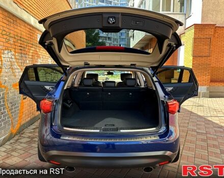 Синій Інфініті QX70, об'ємом двигуна 3.7 л та пробігом 197 тис. км за 15555 $, фото 8 на Automoto.ua