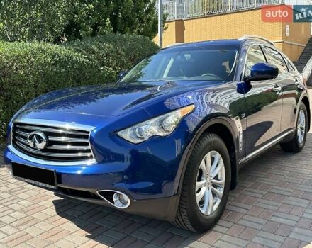 Синий Инфинити QX70, объемом двигателя 3.7 л и пробегом 197 тыс. км за 15555 $, фото 11 на Automoto.ua