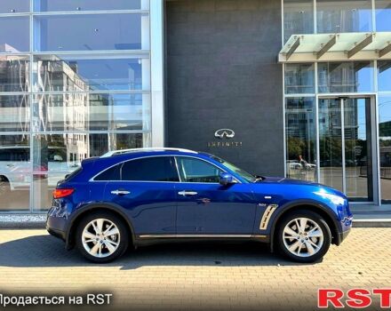 Синий Инфинити QX70, объемом двигателя 3 л и пробегом 157 тыс. км за 19950 $, фото 3 на Automoto.ua