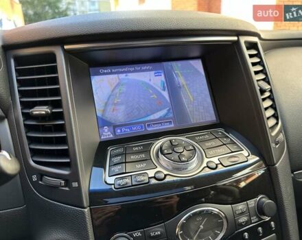 Синий Инфинити QX70, объемом двигателя 3.7 л и пробегом 197 тыс. км за 15555 $, фото 22 на Automoto.ua