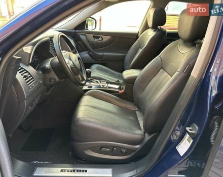 Синий Инфинити QX70, объемом двигателя 3.7 л и пробегом 197 тыс. км за 15555 $, фото 14 на Automoto.ua
