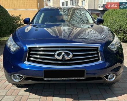 Синий Инфинити QX70, объемом двигателя 3.7 л и пробегом 197 тыс. км за 15555 $, фото 4 на Automoto.ua