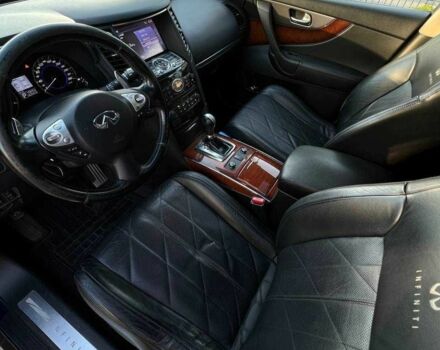 Синій Інфініті QX70, об'ємом двигуна 3 л та пробігом 157 тис. км за 17950 $, фото 9 на Automoto.ua