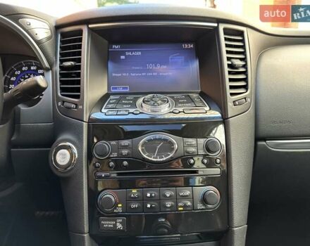 Синий Инфинити QX70, объемом двигателя 3.7 л и пробегом 197 тыс. км за 15555 $, фото 20 на Automoto.ua