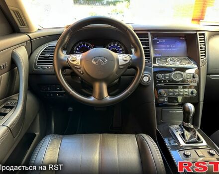 Синій Інфініті QX70, об'ємом двигуна 3.7 л та пробігом 197 тис. км за 15555 $, фото 7 на Automoto.ua