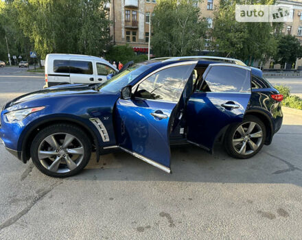 Синий Инфинити QX70, объемом двигателя 3.7 л и пробегом 160 тыс. км за 23900 $, фото 17 на Automoto.ua