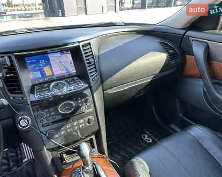 Синий Инфинити QX70, объемом двигателя 2.99 л и пробегом 182 тыс. км за 23500 $, фото 15 на Automoto.ua