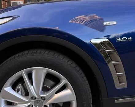 Синій Інфініті QX70, об'ємом двигуна 2.99 л та пробігом 116 тис. км за 28500 $, фото 5 на Automoto.ua