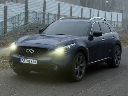 Синий Инфинити QX70, объемом двигателя 3.7 л и пробегом 95 тыс. км за 16800 $, фото 1 на Automoto.ua