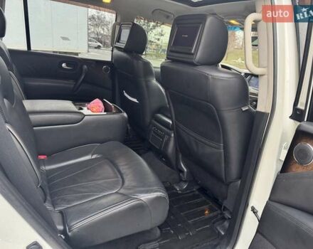 Білий Інфініті QX80, об'ємом двигуна 5.55 л та пробігом 201 тис. км за 17999 $, фото 27 на Automoto.ua
