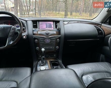 Белый Инфинити QX80, объемом двигателя 5.6 л и пробегом 202 тыс. км за 18800 $, фото 23 на Automoto.ua