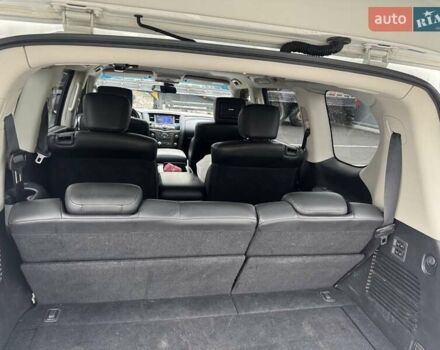 Білий Інфініті QX80, об'ємом двигуна 5.55 л та пробігом 201 тис. км за 17999 $, фото 37 на Automoto.ua