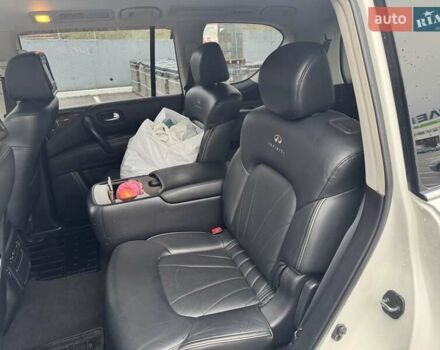 Білий Інфініті QX80, об'ємом двигуна 5.55 л та пробігом 201 тис. км за 17999 $, фото 17 на Automoto.ua