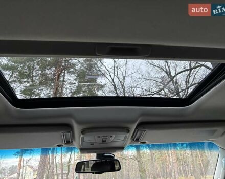 Белый Инфинити QX80, объемом двигателя 5.6 л и пробегом 202 тыс. км за 18800 $, фото 21 на Automoto.ua