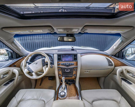 Белый Инфинити QX80, объемом двигателя 5.55 л и пробегом 81 тыс. км за 25000 $, фото 24 на Automoto.ua