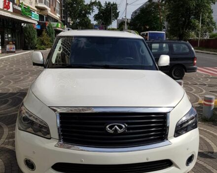 Белый Инфинити QX80, объемом двигателя 5.6 л и пробегом 2 тыс. км за 19000 $, фото 5 на Automoto.ua