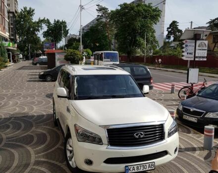 Белый Инфинити QX80, объемом двигателя 5.6 л и пробегом 2 тыс. км за 19000 $, фото 4 на Automoto.ua