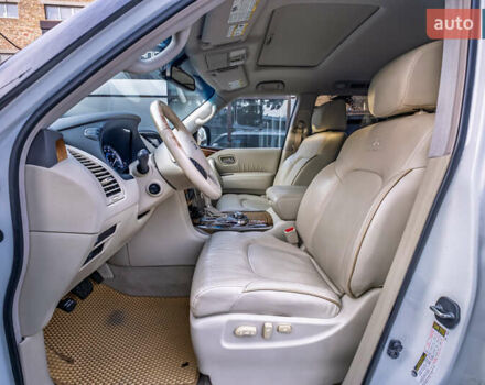 Белый Инфинити QX80, объемом двигателя 5.55 л и пробегом 81 тыс. км за 25000 $, фото 27 на Automoto.ua